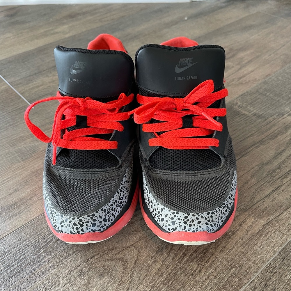 Nike Lunarlon shoes 7Y